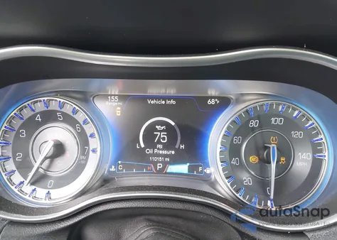 2015 Chrysler 300 Limited z USA, uszkodzony, nr VIN 2C3CCAAG7FH755130